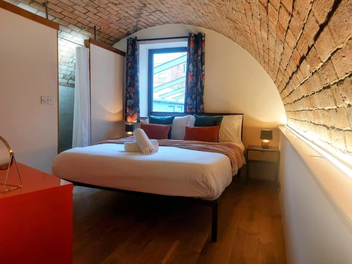Converted Factory Loft Apartment بريستول المظهر الخارجي الصورة