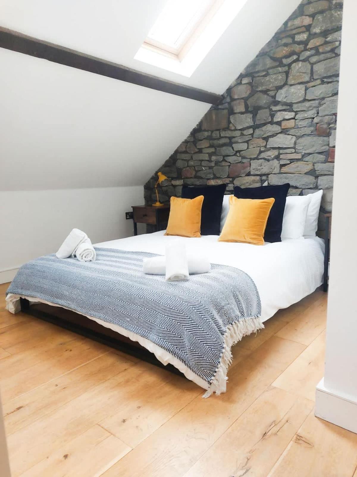 Converted Factory Loft Apartment بريستول المظهر الخارجي الصورة