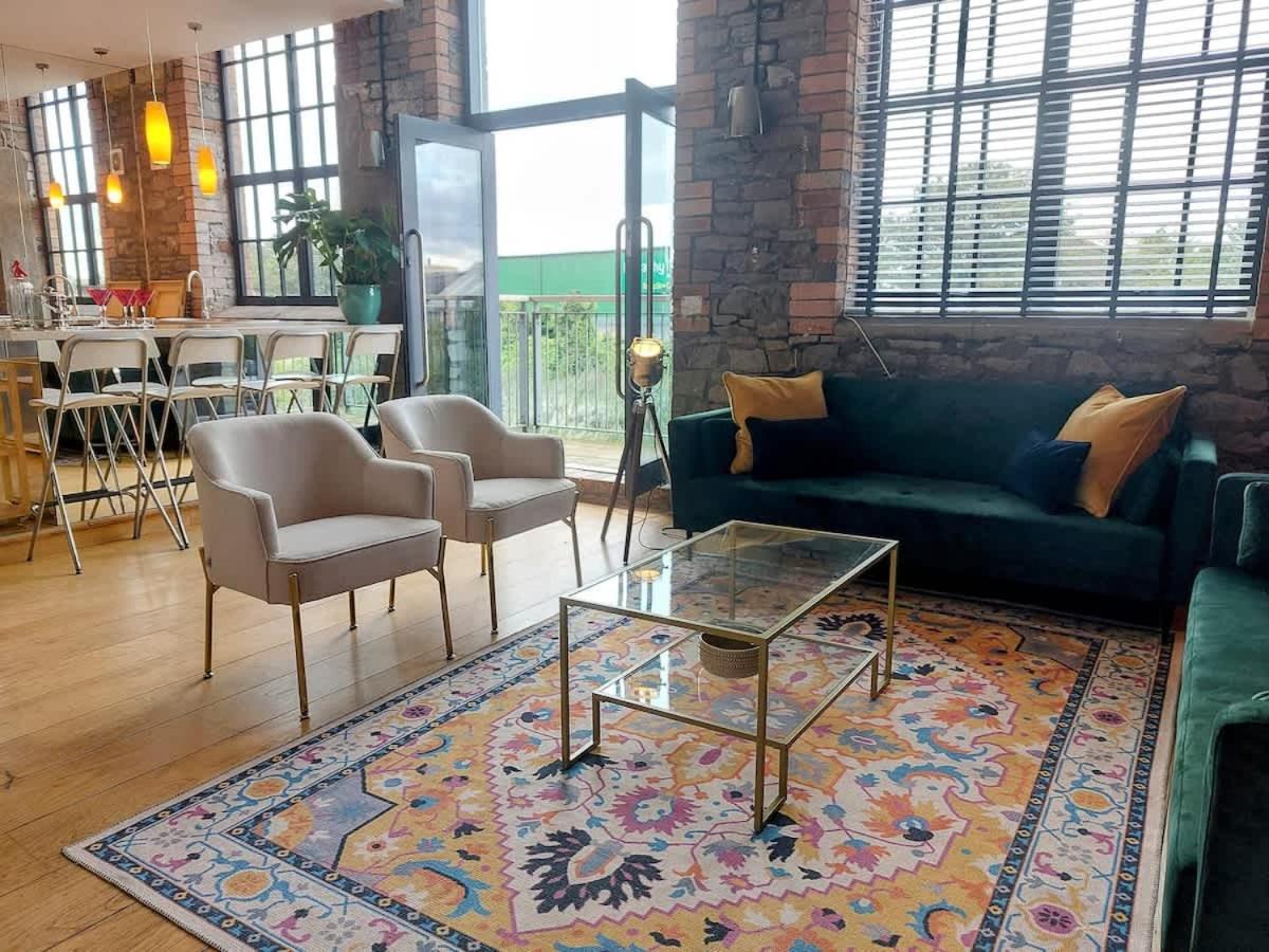 Converted Factory Loft Apartment بريستول المظهر الخارجي الصورة